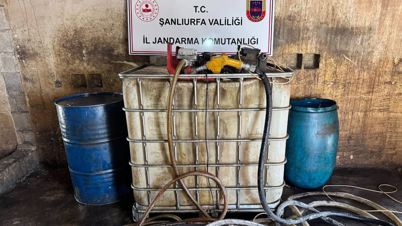 Toprağa gömülü tankta 1250 litre kaçak akaryakıt ele geçirildi