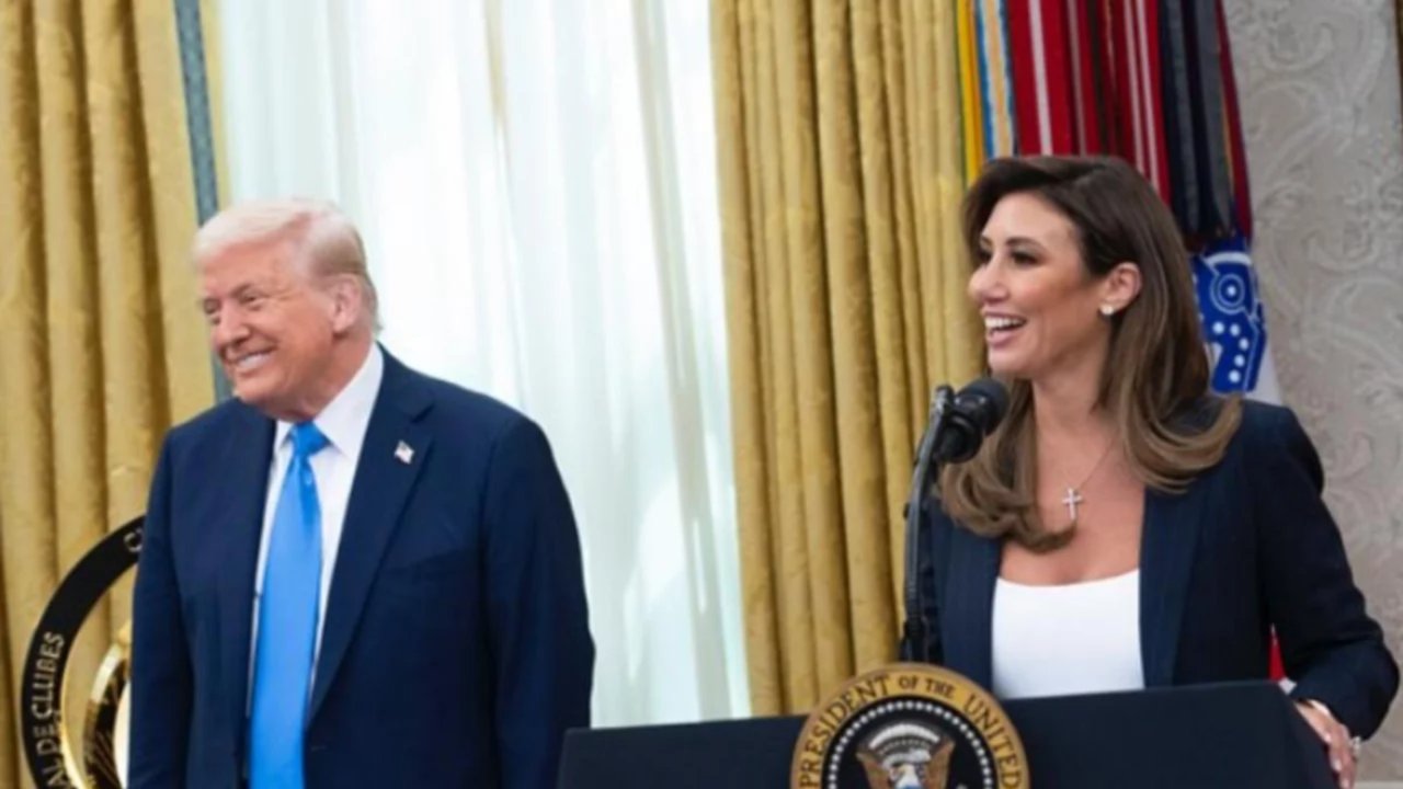 Trump'ın kurmayları Türk düğününde! 42 yaşındaki avukatı 25 yaşındaki Çorumlu milyarderle evlendi: Türkiye'den sürpriz isim var