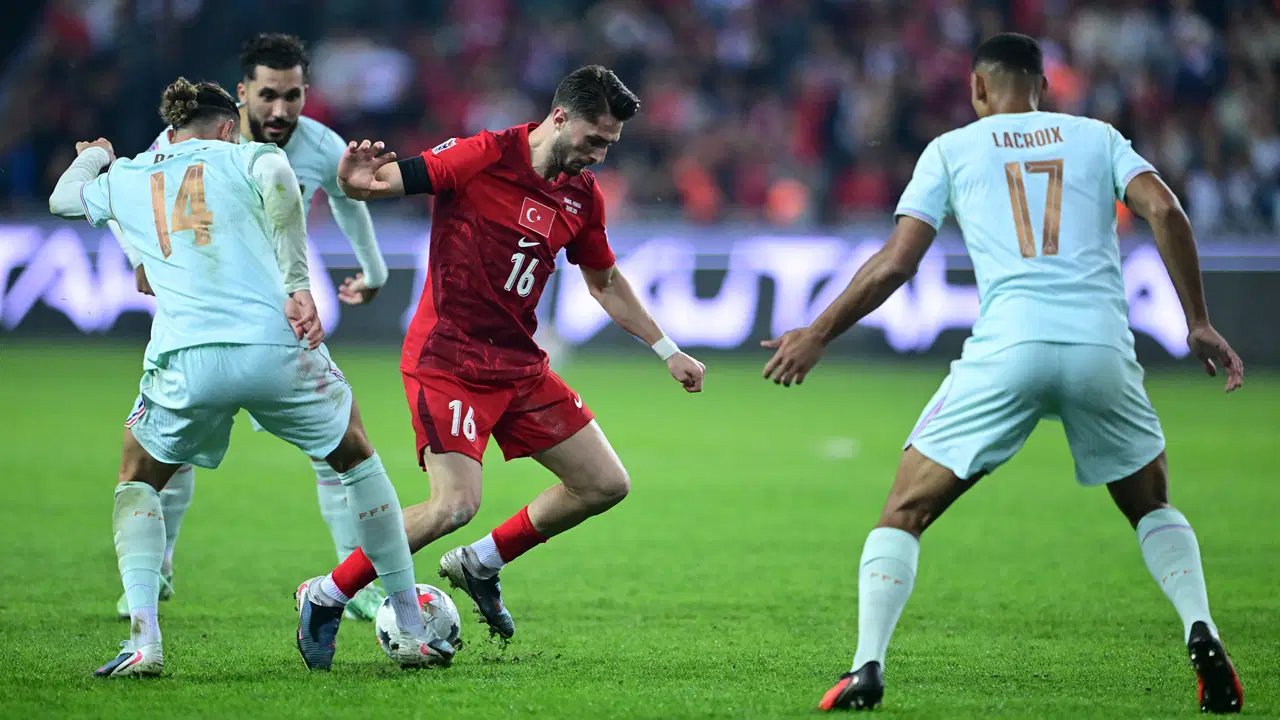 Türkiye İtalya maçının hakemi Michael Oliverın yönettiği Türkiye maçları ve sonuçları