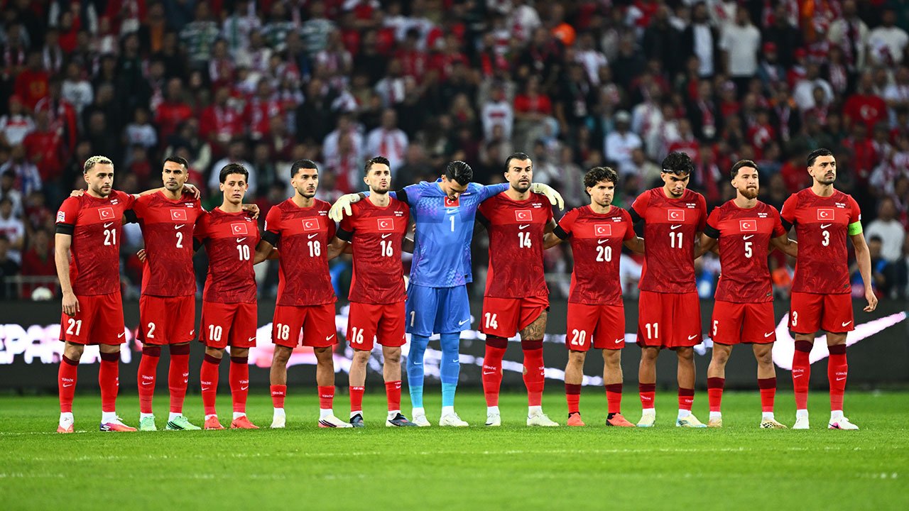 Türkiye'nin İtalya maçı 11'i belli oldu: Montella'dan sürpriz tercih