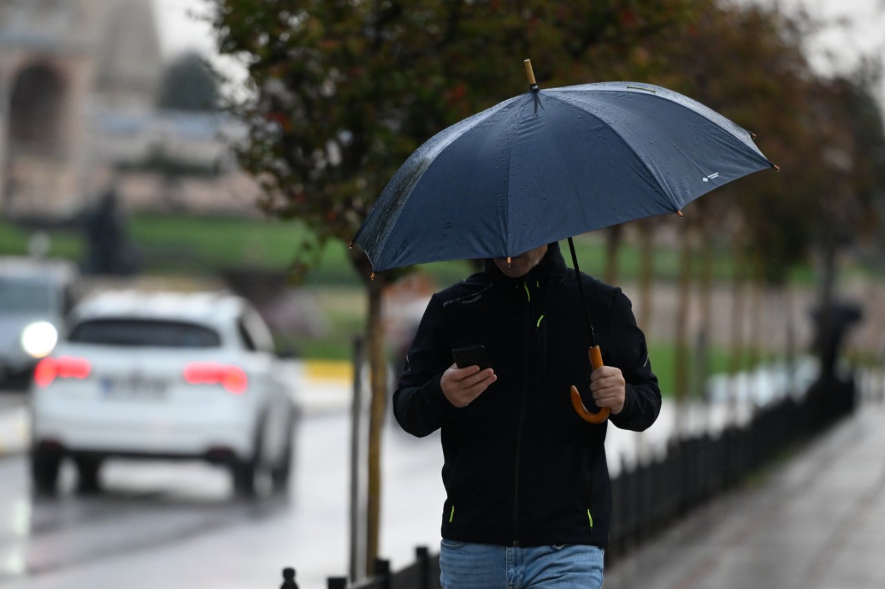 Etkisi sabahtan akşama kadar sürecek! Ne yağmur ne dolu… Meteoroloji 3 bölgeyi sıraladı, şiddetli fırtına yolda