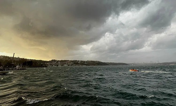 İstanbullular dikkat! AKOM ve Valilik saat vererek uyardı