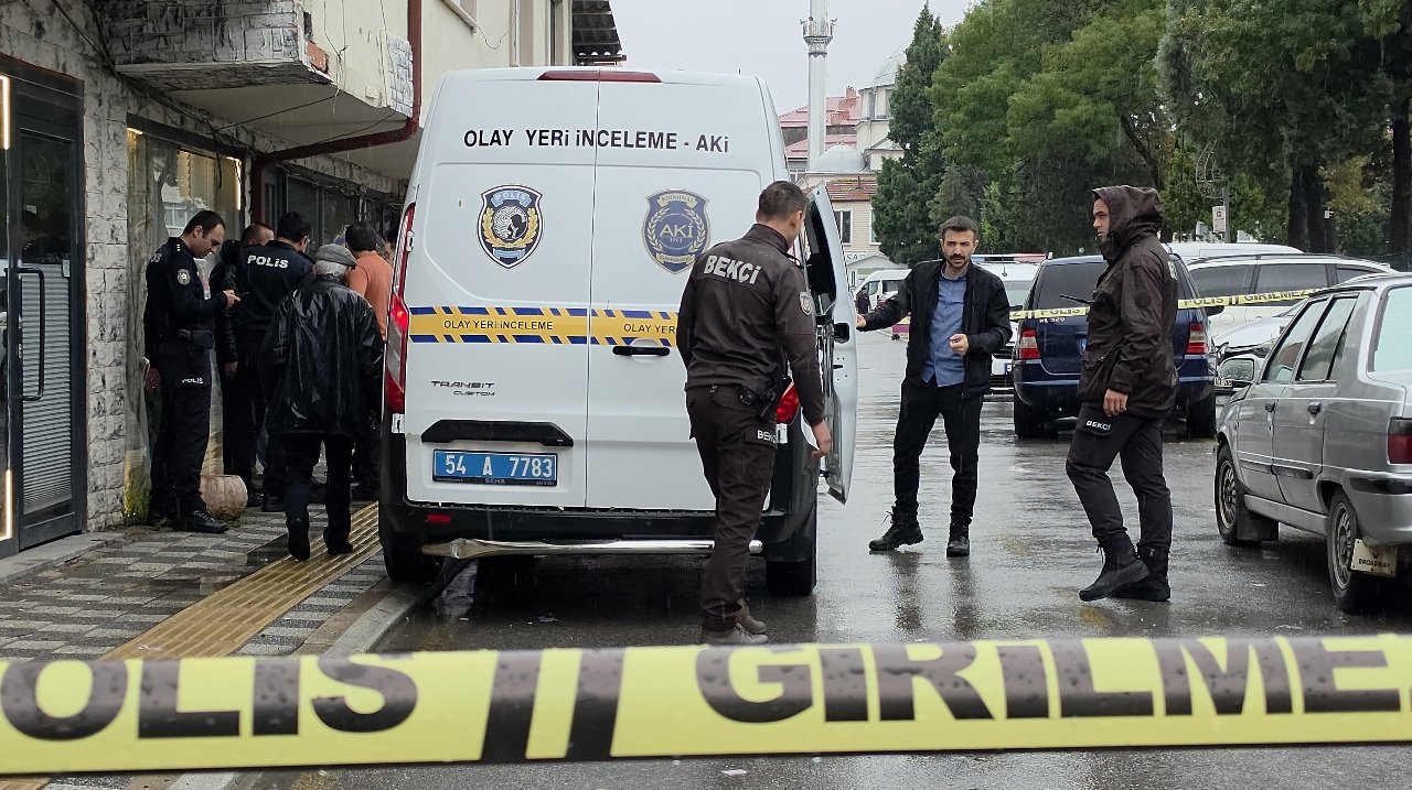 Para için kan döktüler! Ağabey can çekişiyor, kardeşi gözaltında