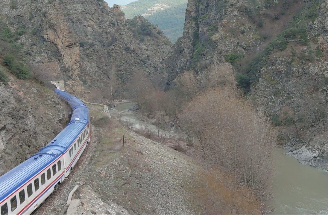 Turistik Karaelmas Ekspresi yeniden raylara iniyor! İlk seferin tarihi belli oldu