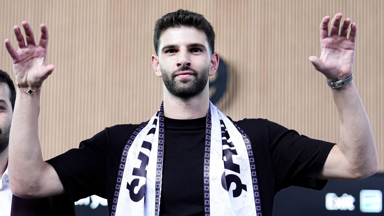 Beşiktaş'ın yeni transferi İstanbul'a ayak bastı: 