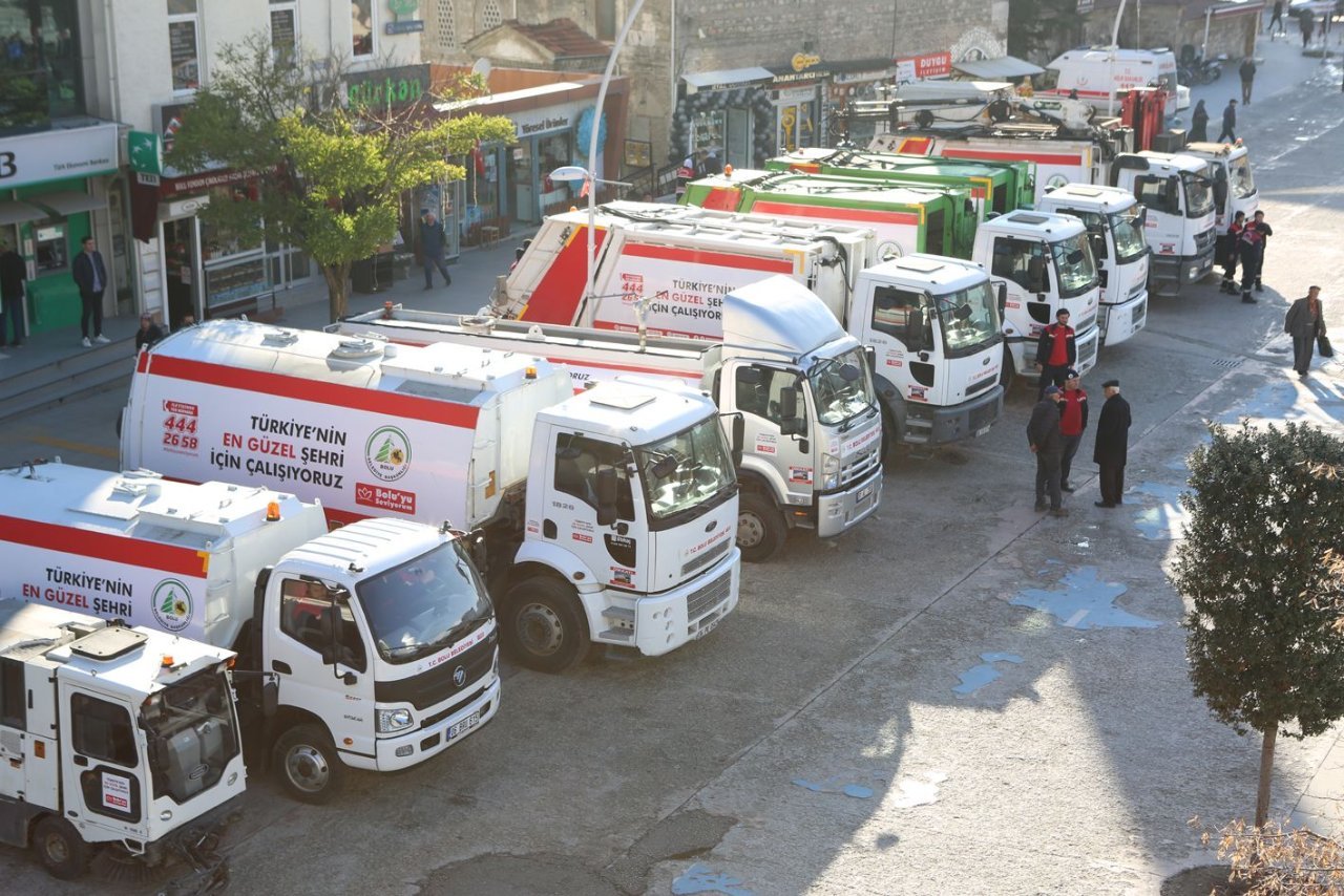 Bolu Belediyesi'nde 34 milyonluk 'hayalet araç' vurgunu! Şüpheliler hakim karşısında