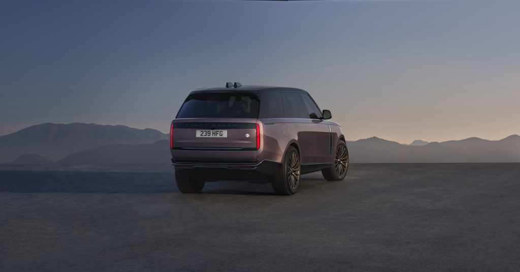 Efsane elektriklendi! Range Rover 600 km menzille tanıtıldı
