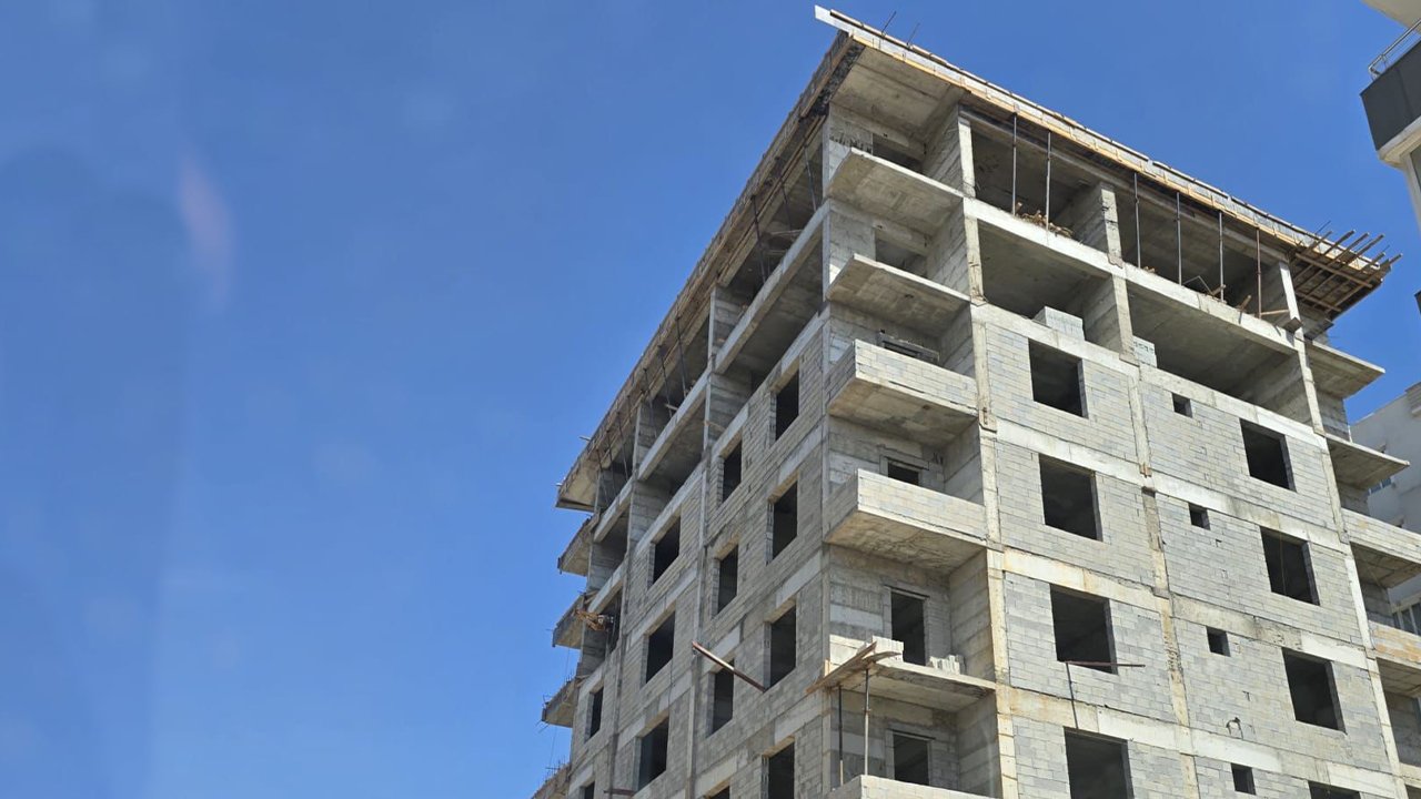 Ekmek parası için çıktığı inşaatın 7. katından düştü! Oracıkta can verdi