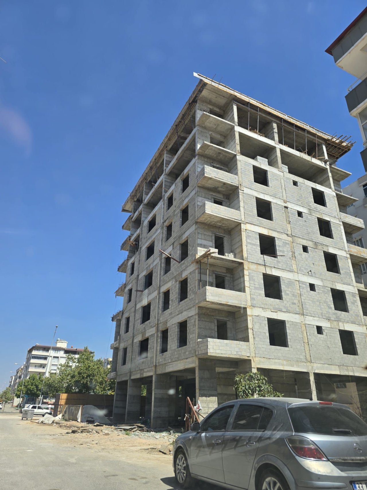 Ekmek parası için çıktığı inşaatın 7. katından düştü! Oracıkta can verdi