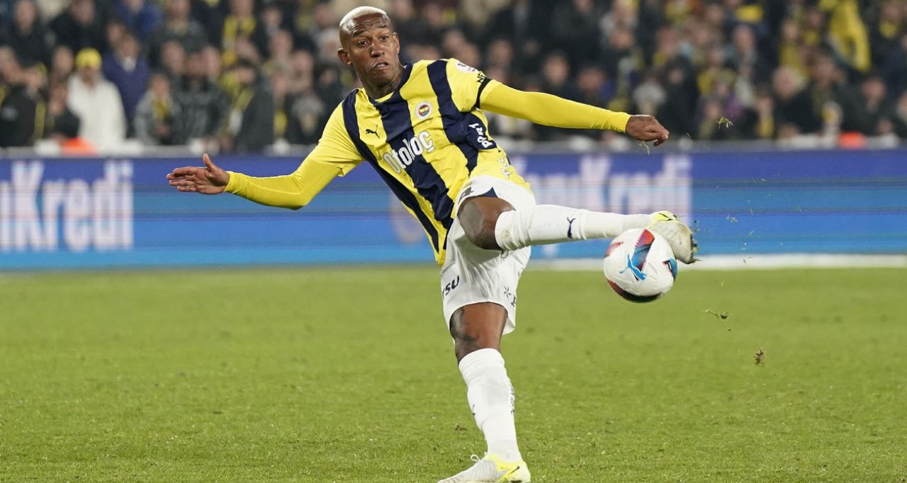 Anderson Talisca, Fenerbahçe formasıyla çıktığı 75 maçta 44 gol attı.