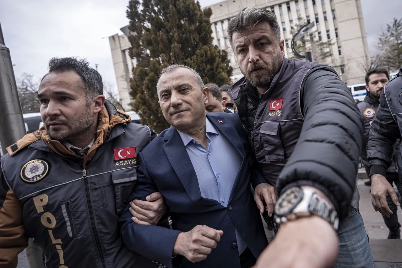 Eski Tunceli Valisi Tuncay Sonel