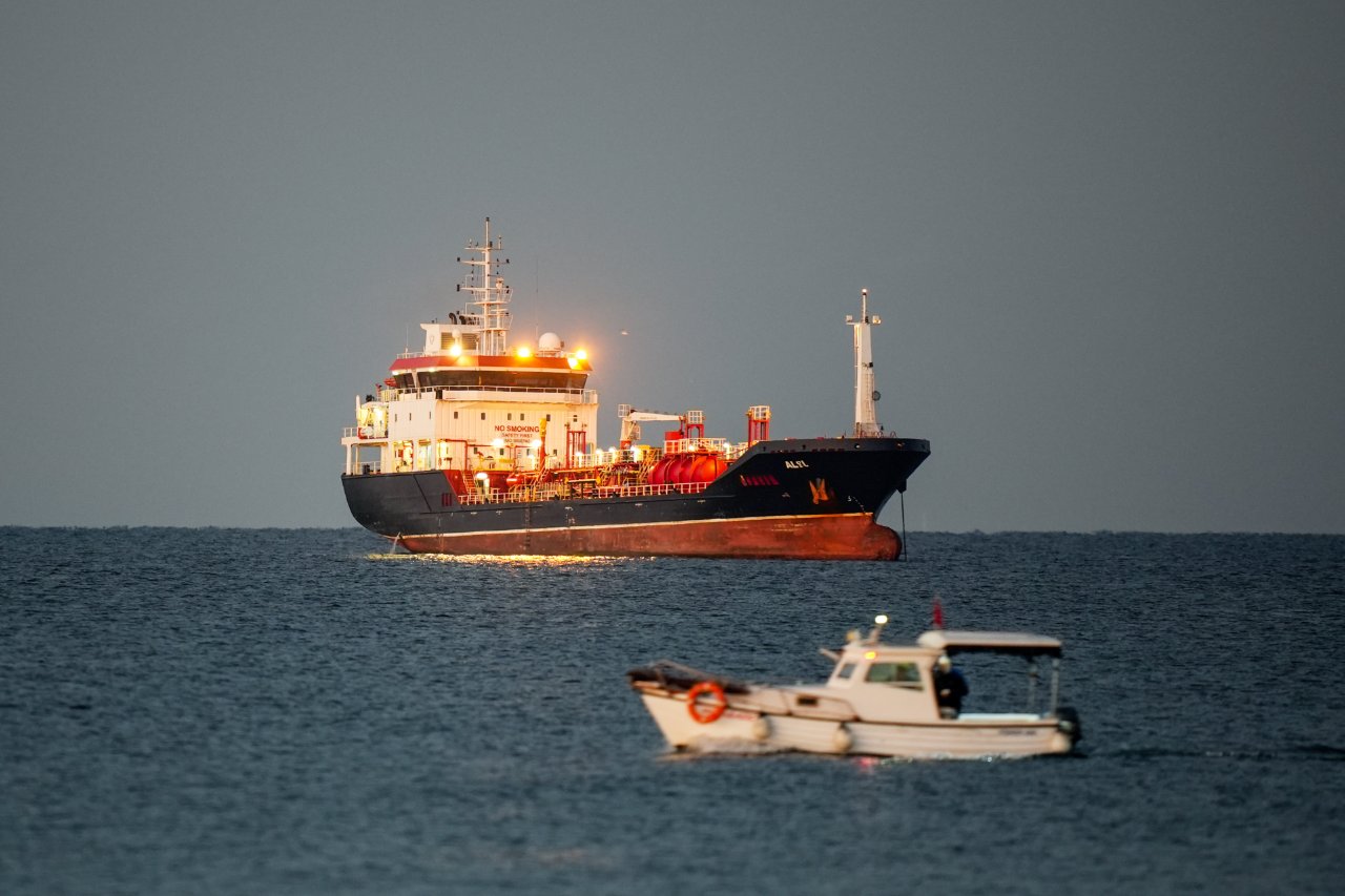Silivri açıklarındaki gemi kazasında bilirkişi ön raporu çıktı! 'Tecrübesiz kaptan' ve 'hayalet gemi' iddiası