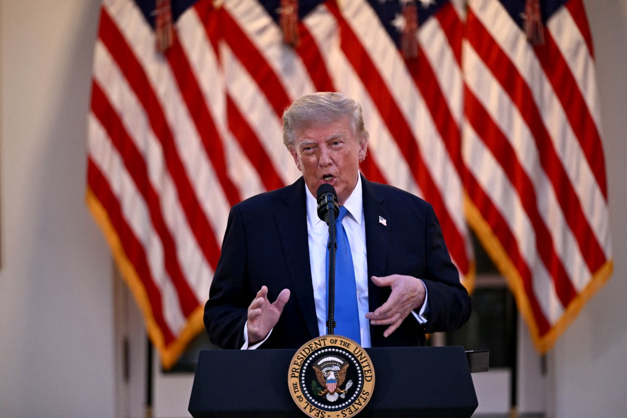 Trump, İran'a saldırı sebeplerini açıkladı!