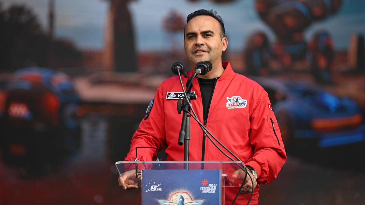 Bakan Kacır'dan TGRT Haber'e TEKNOFEST açıklaması: Bu ancak bir özgüven devrimi olarak görülebilir görseli