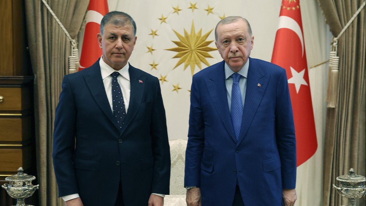 Cumhurbaşkanı Erdoğan, Cemil Tugay'ı Külliye'de kabul etti