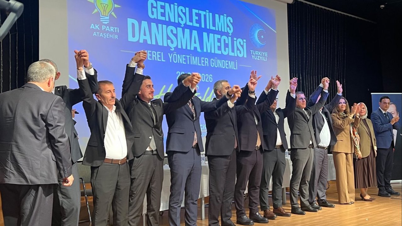 İBB ve Ataşehir Meclisi'nde dengeleri değiştirecek transfer: 6 CHP'li üye AK Parti'ye geçti