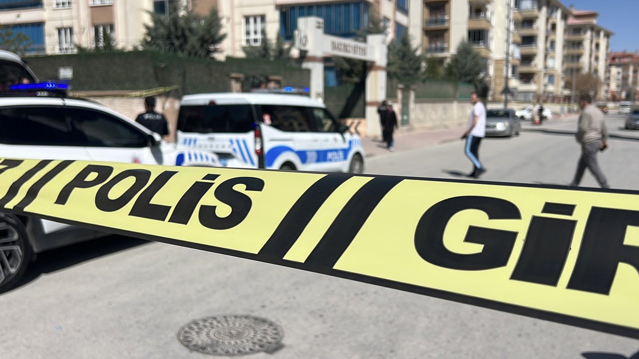 Sakarya'da tartışma kanlı bitti: Biri hastaneye, diğeri adliyeye sevk edildi
