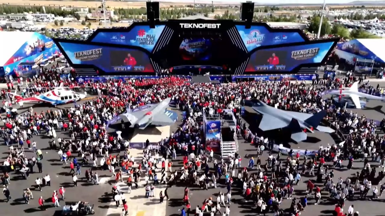 Selçuk Bayraktar: TEKNOFEST, 'biz yapamayız' diyen anlayışa başkaldırıdır