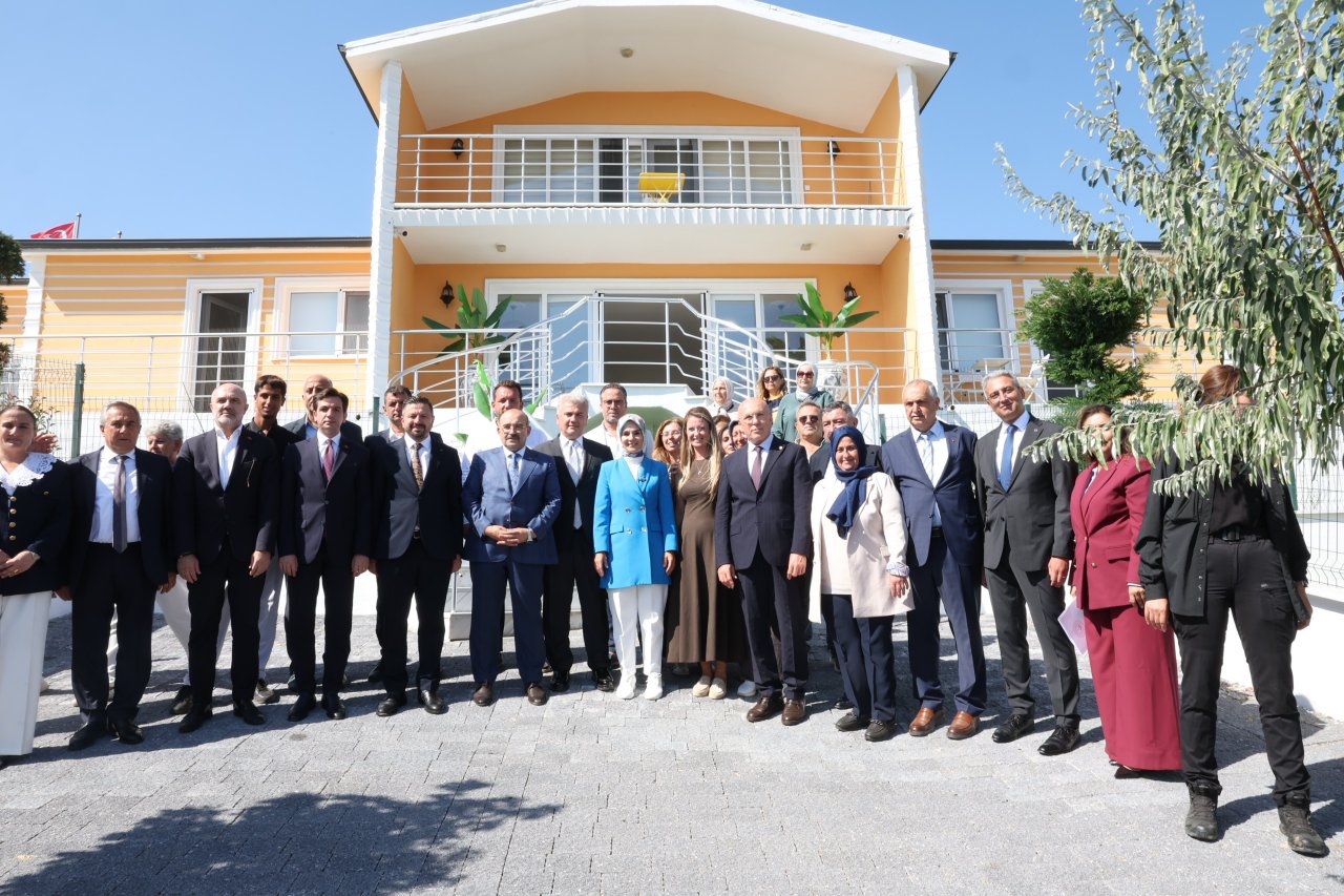 Bakan Göktaş, Kalben Çocuk Köyünde devlet himayesindeki çocuklarla bir araya geldi