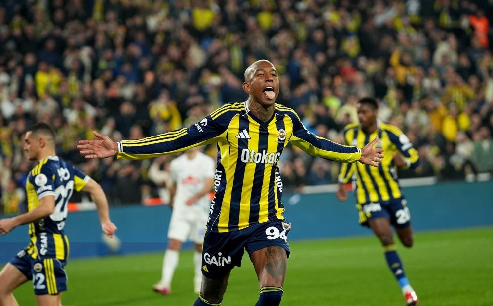 32 yaşındaki futbolcunun güncel piyasa değeri 7 milyon Euro olarak gösteriliyor.
