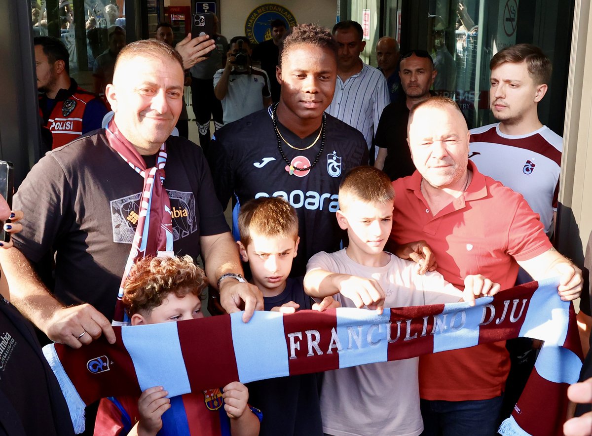 Trabzonspor, 4+1 yıllığına renklerine bağladığı Franculino Dju'ya 2 milyon 125 bin euro garanti ücret ödeyecek.