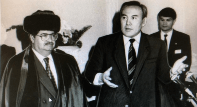 Nazarbayev ile Turgut Özal