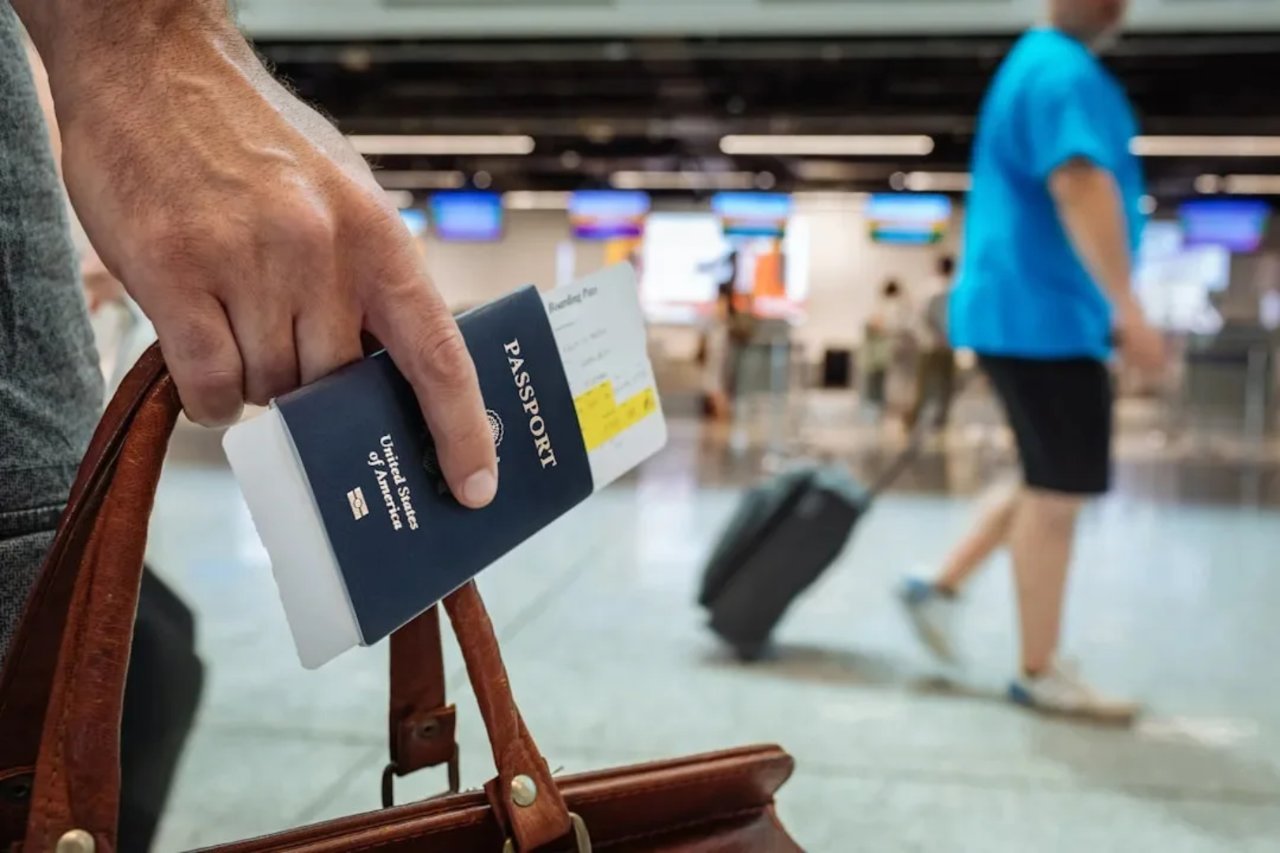Yarın havalimanlarında mahsur kalabilirsiniz! Schengen'deki o kural değişti, milyonlarca yolcu için kritik uyarı!