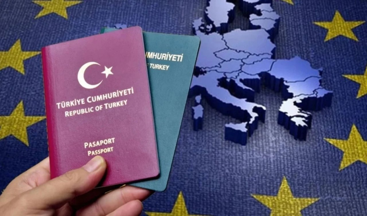 Yarın havalimanlarında mahsur kalabilirsiniz! Schengen'deki o kural değişti, milyonlarca yolcu için kritik uyarı!