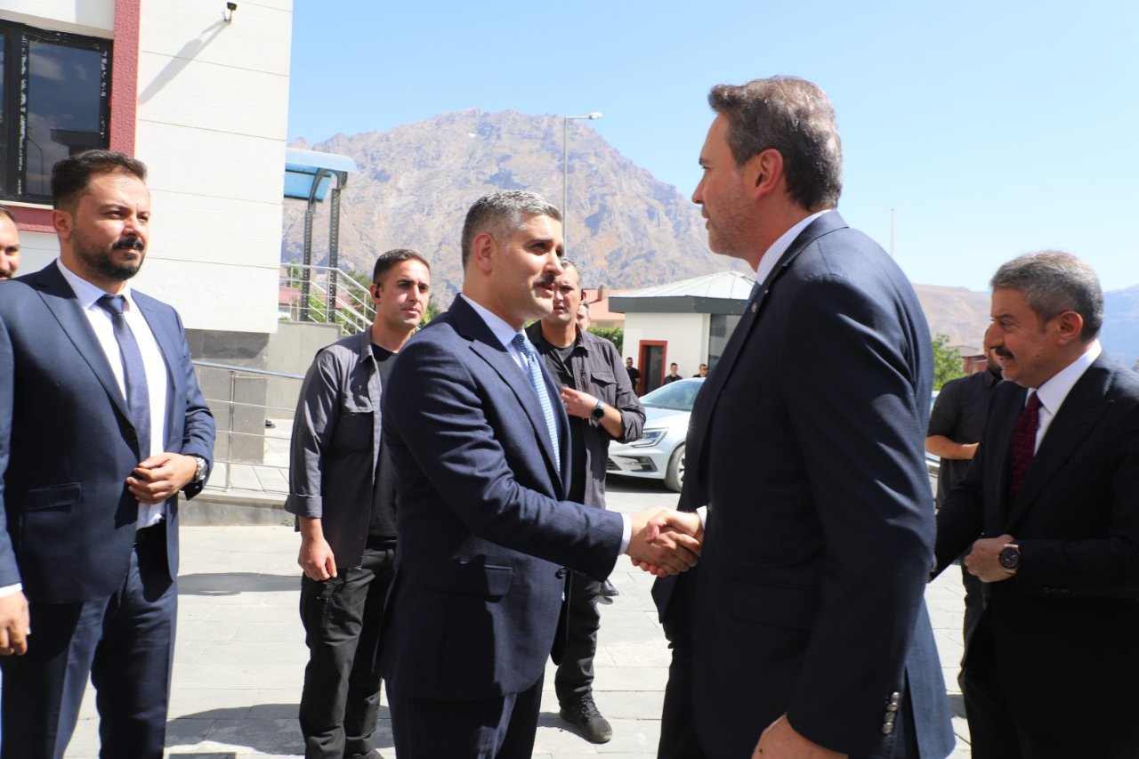 Bakan Bayraktar Şırnak örneğini verdi, Hakkariyi işaret etti:  Madencilikte merkez olacak