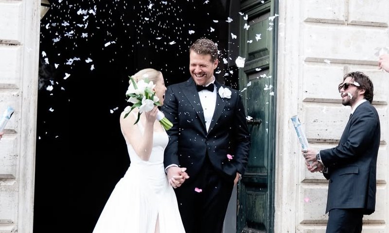 Burak Yörük ve Tuana Yılmaz evlendi! Düğünden ilk kareler geldi