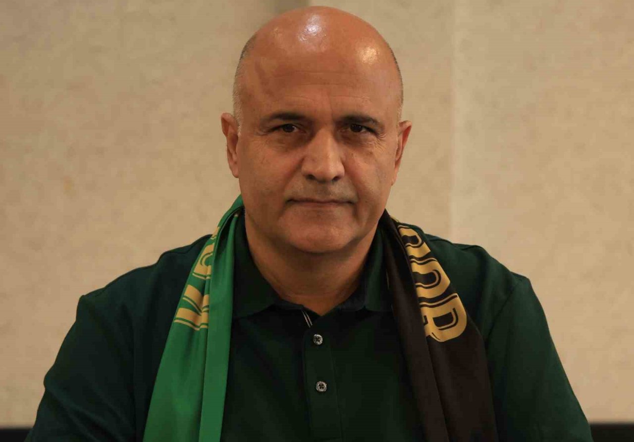 Kocaelispor Başkanı Recep Durul, "Keita dönerse Kocaelispor'un faydasına olacak şeyleri düşünürüz, gerekirse affederiz" demişti.