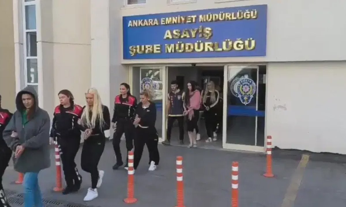 Sosyal medyada müstehcen içerik operasyonu! Tuğba Ekinci dahil 5 şüpheli gözaltında