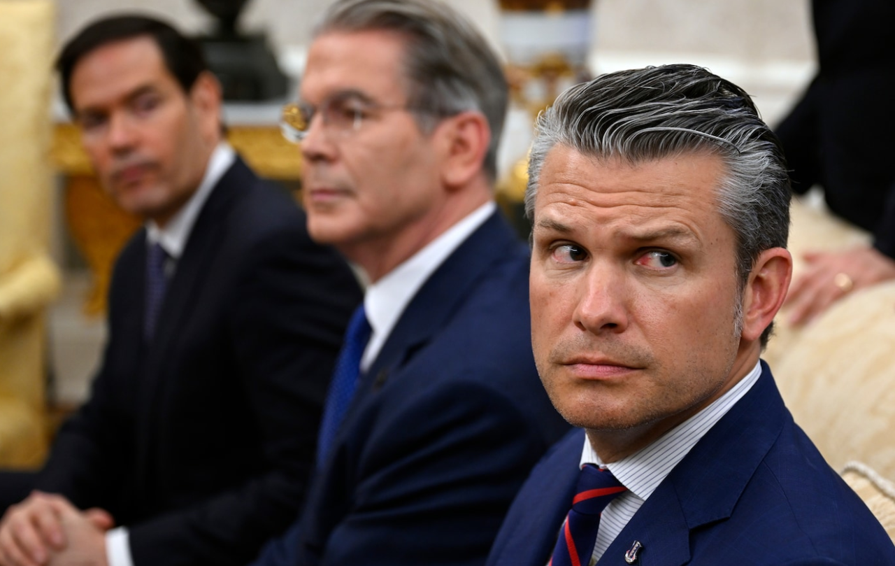 Trumptan  vatana ihanet  sitemi! 50 üst düzey askeri ve sivil personel yalan makinesine bağlandı: Sızıntı depremi büyüyor