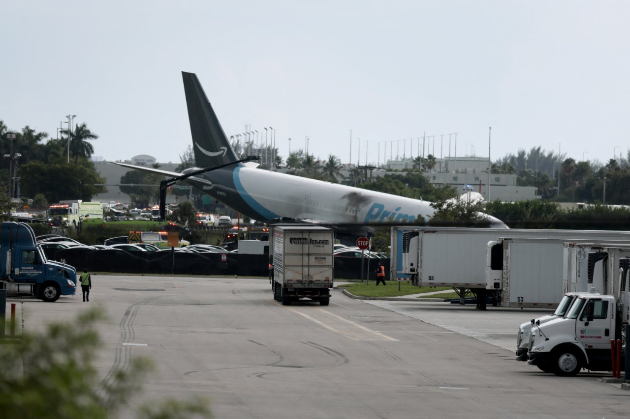 Amazon'a ait Boeing 767 inişte pistten çıktı