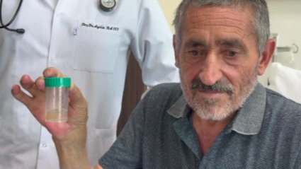 İki yıldır ‘şifa’ niyetine yutuyormuş: Nefes darlığıyla gitti, akciğerinden çıkan doktorları bile şaşkına çevirdi