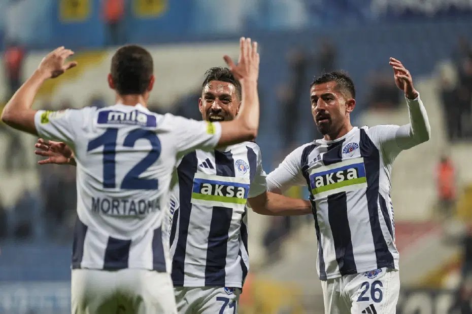 Kasımpaşa Amedspor maçı hangi kanalda, ne zaman, canlı yayın nerede izlenir? İşte muhtemel 11ler!
