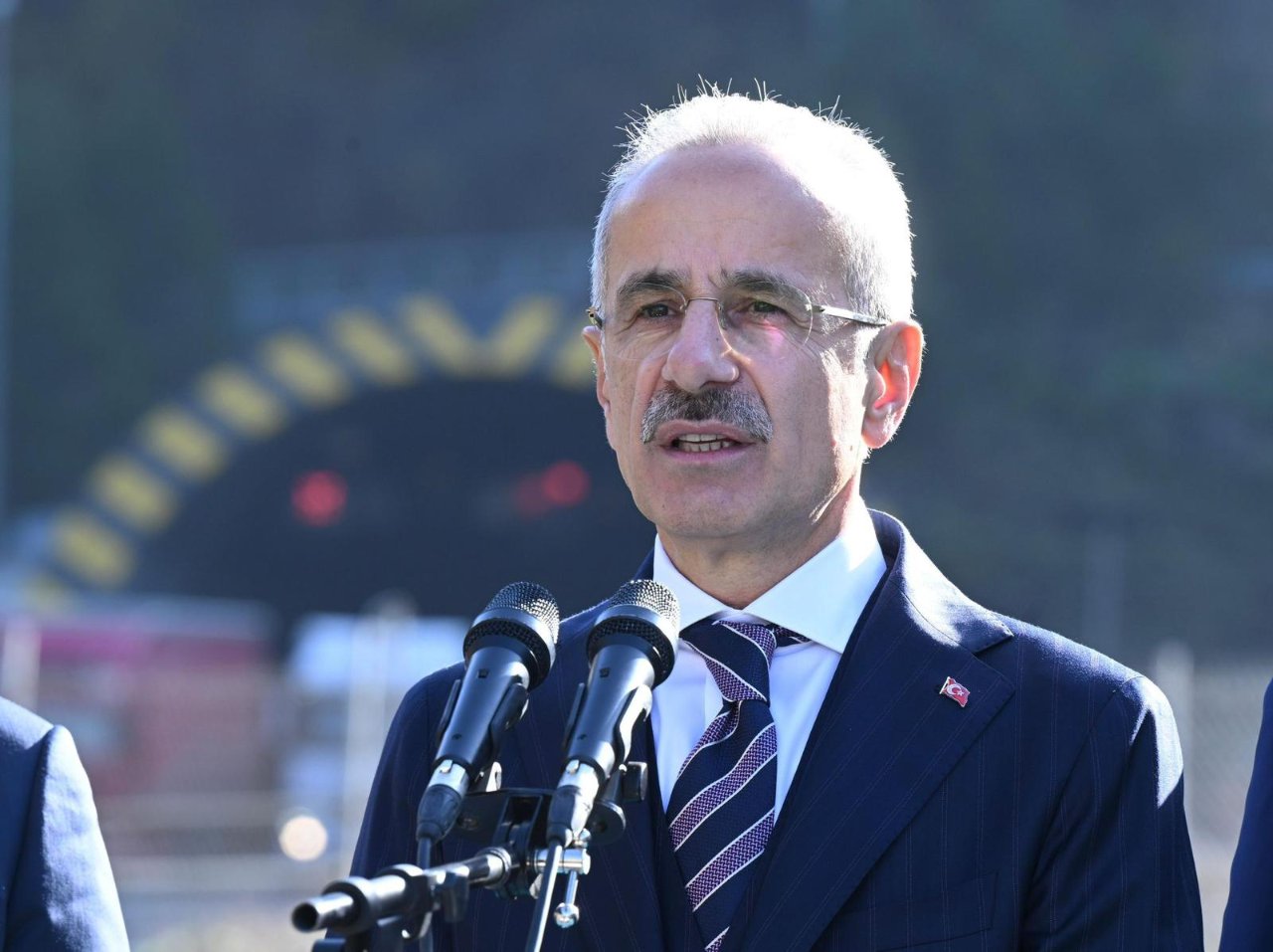 Ulaştırma ve Altyapı Bakanı Abdülkadir Uraloğlu