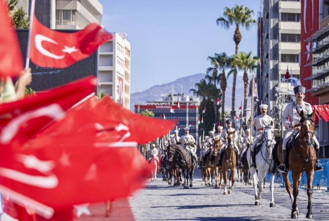 9 Eylül resmi tatil mi? İzmir'in Kurtuluşu 104. yıldönümü kutlama programı valilik tarafından duyuruldu!