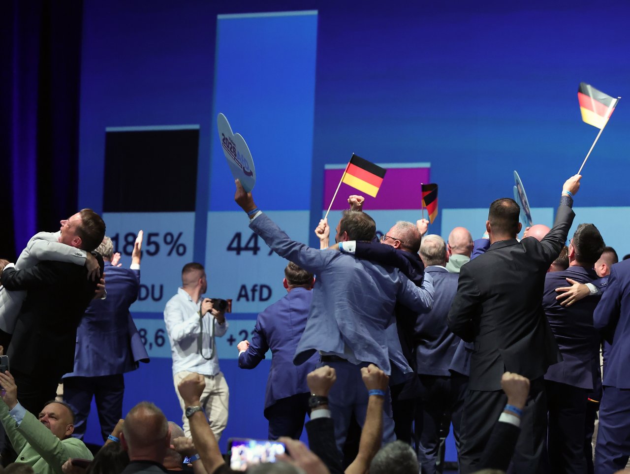Avrupa’nın gözü Almanya’ya çevrildi: Aşırı sağcı AfD’den tarihi zafer