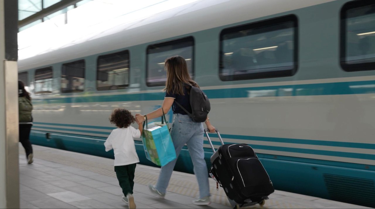 Bakan Uraloğlu açıkladı! Tren bileti bulamayan yolcuya “yer açıldı” bildirimi gidecek