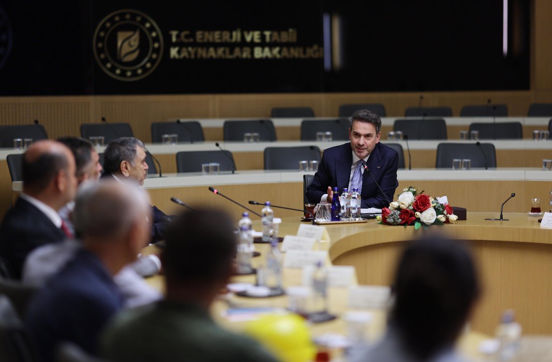 Bayraktar’dan madenciler için net mesaj: “İşçiye borcu olana teşvik yok”