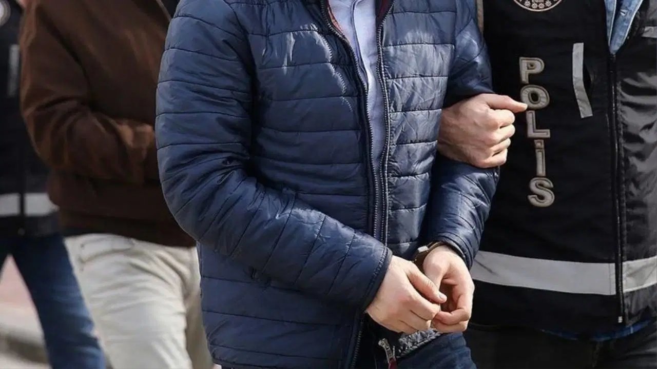 'Büyü bozdurma' vaadiyle 259 bin lira dolandırıldı