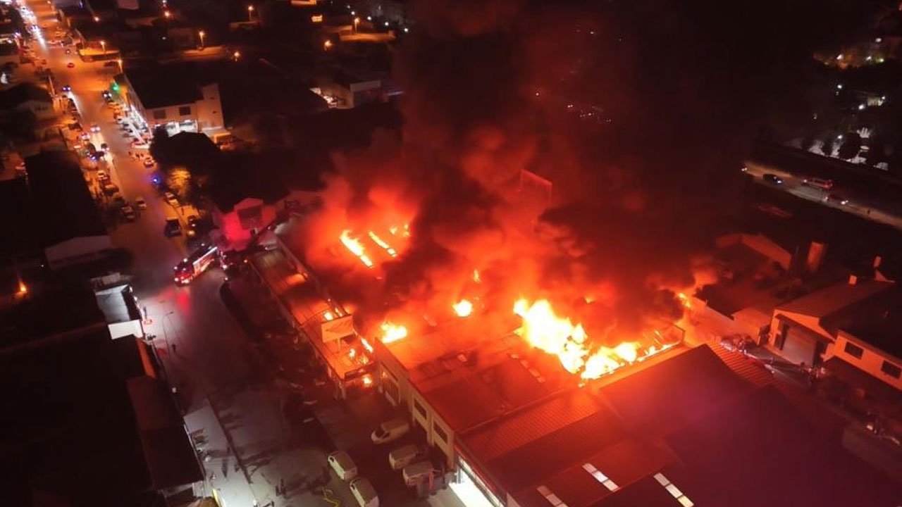 Eskişehir’de sıcak saatler! Alevler hızla yayıldı, yardıma TOMA yetişti