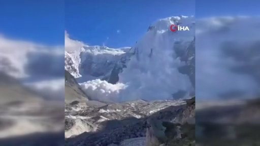 Rusya'da çığ felaketi: Çok sayıda ölü ve yaralı dağcı var