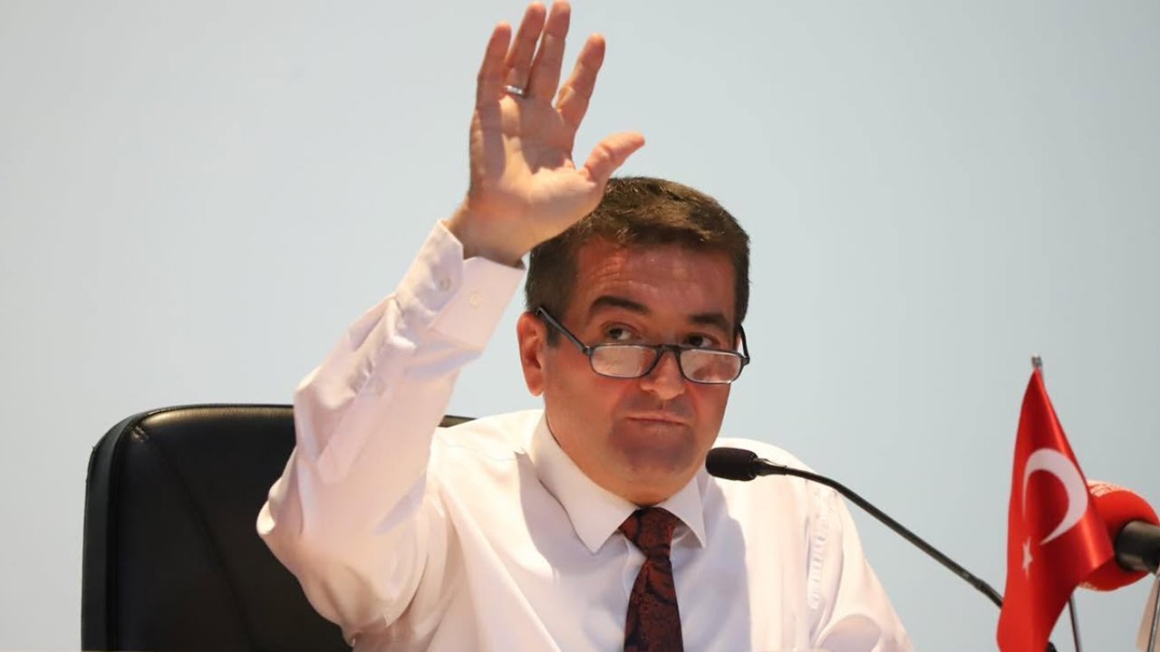 ELİNİ MAKİNEYE KAPTIRDI!