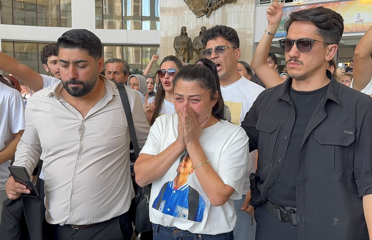 Duruşma sonrası anne Gülhan Ünlü, adliye önünde açıklamalarda bulundu.