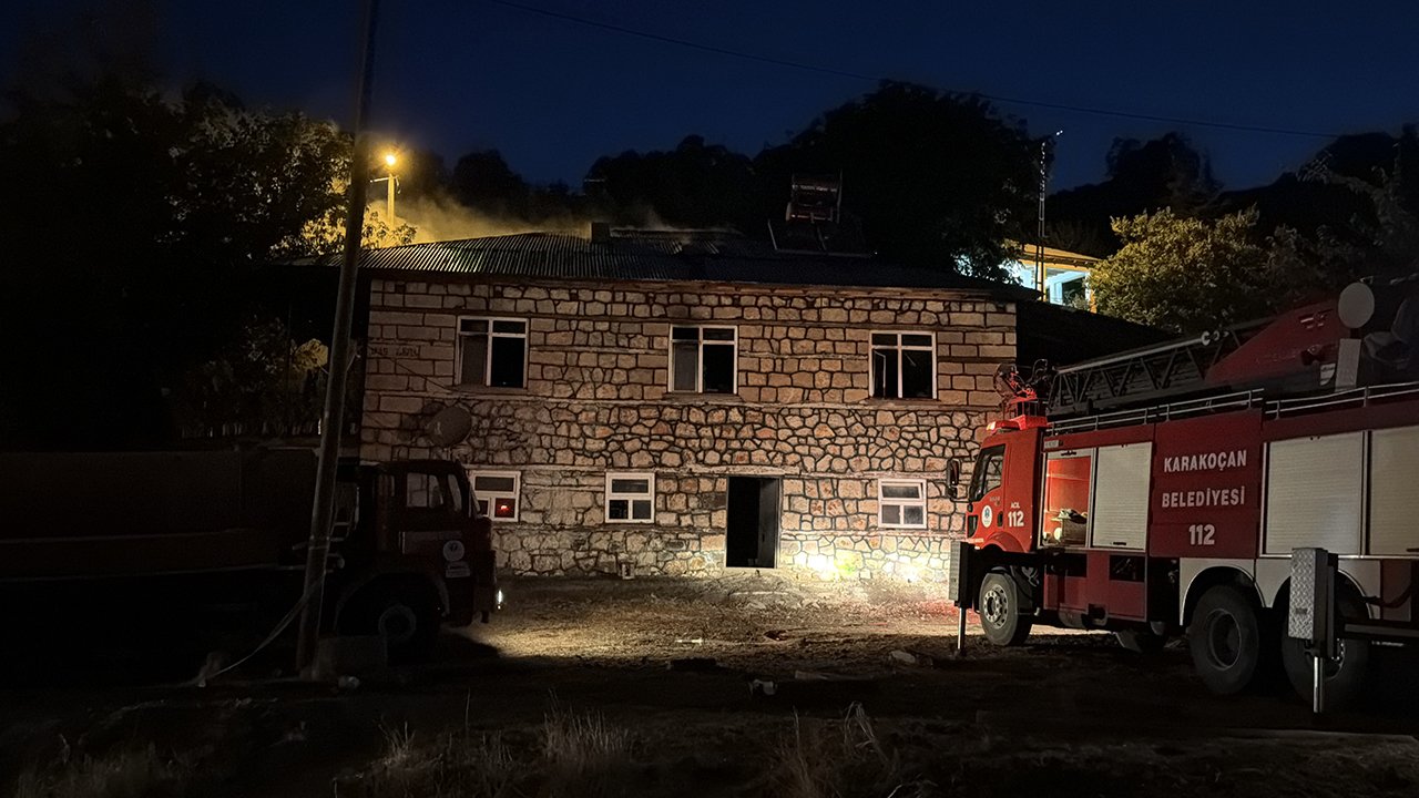 Elazığ’da acı olay! Evlerinde yangın çıkan çift hayatını kaybetti