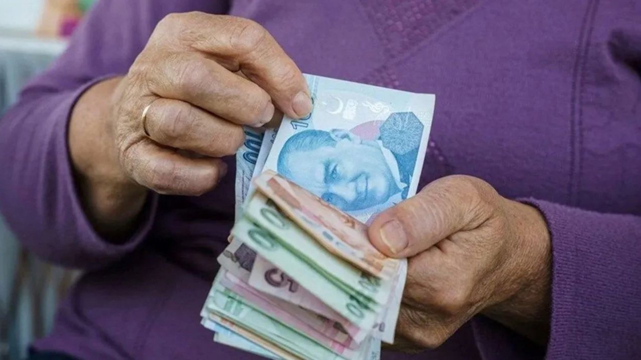 Emeklilikte dengeler değişiyor! Çok çalışana yüksek maaş gündemde