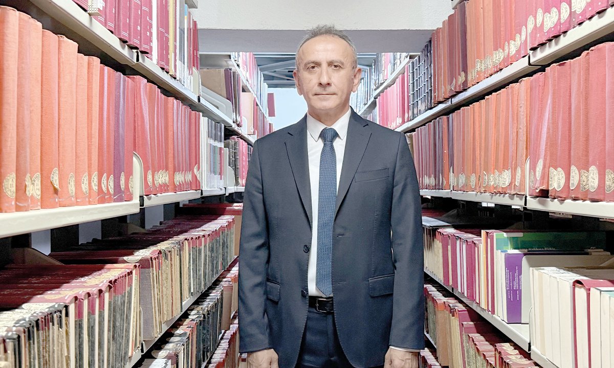 Eserleri kurtaran Minder anlattı: 28 Şubat’ta 100 bin kitap çöpe gitmiş
