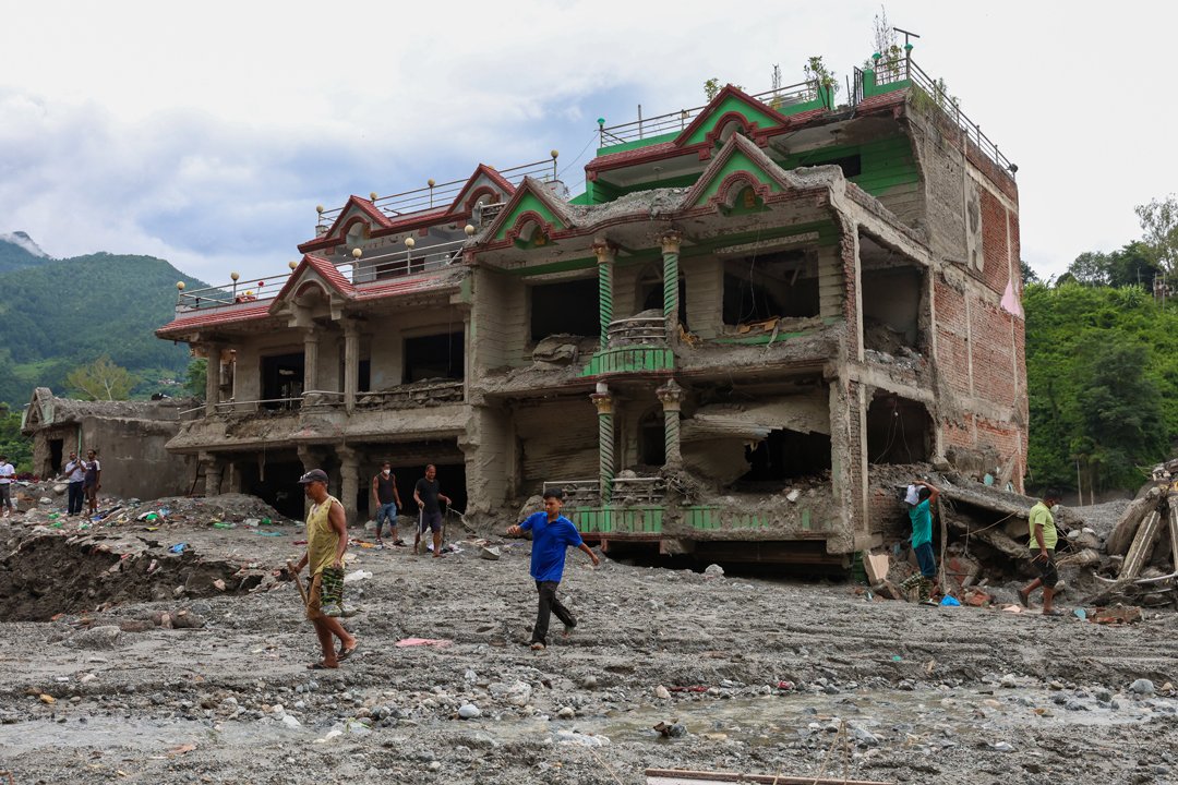 Nepalde dağ çökmeden günler önce kaydedildi! Olağanüstü deyip açıkladılar: 55 yıllık kayıtlarda ilk